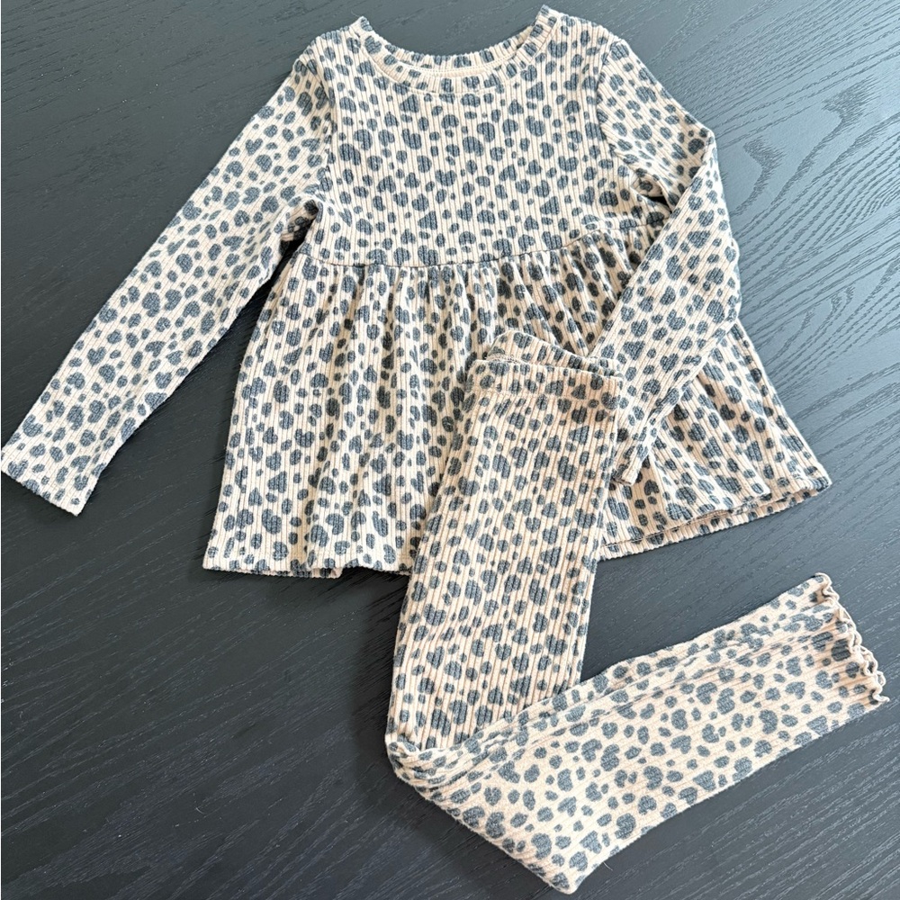 Adorable Leopard Matching set! - Picture 2 of 4